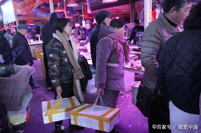 江苏南通农副产品物流中心节前购销两旺，年货市场开启扫货模式